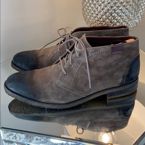Johnston & Murphy Other - Johnston & Murphy Men’s Suede Boots size 11